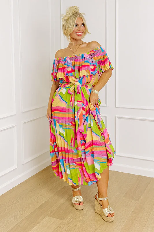 Antigua Vacay Pleated Midi Curves