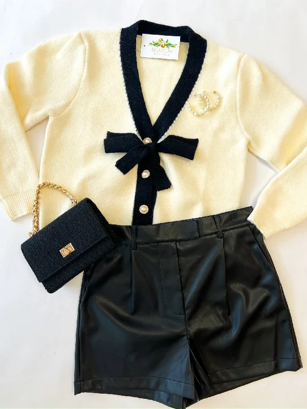 Contrast Bow Sweater