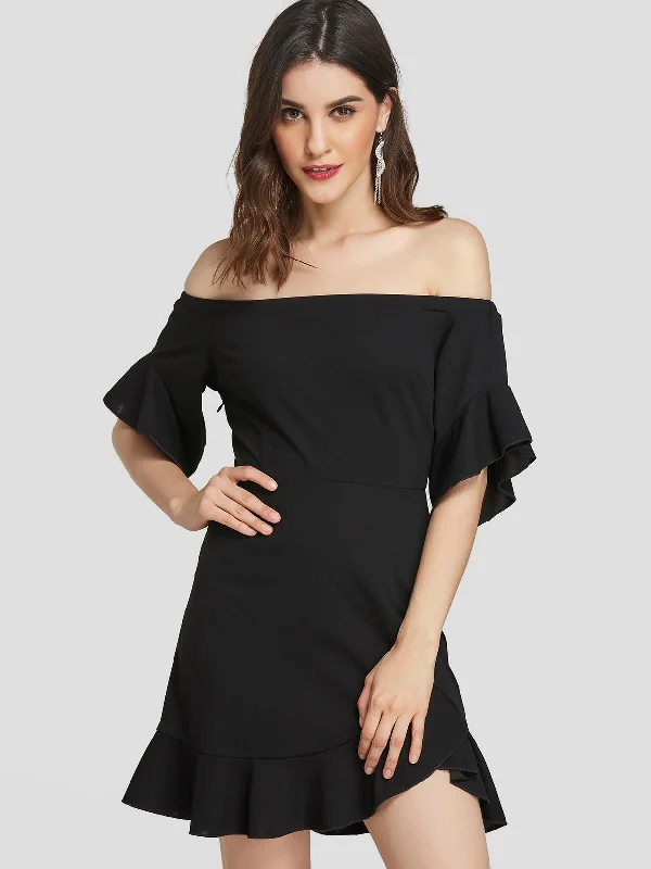 Wholesale Black Off The Shoulder Short Sleeve Backless Flounced Hem Mini Dresses