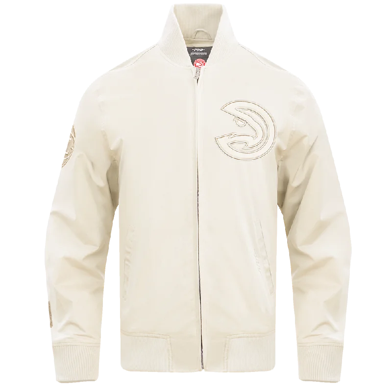 NBA ATLANTA HAWKS NEUTRAL TWILL JACKET (EGGSHELL)