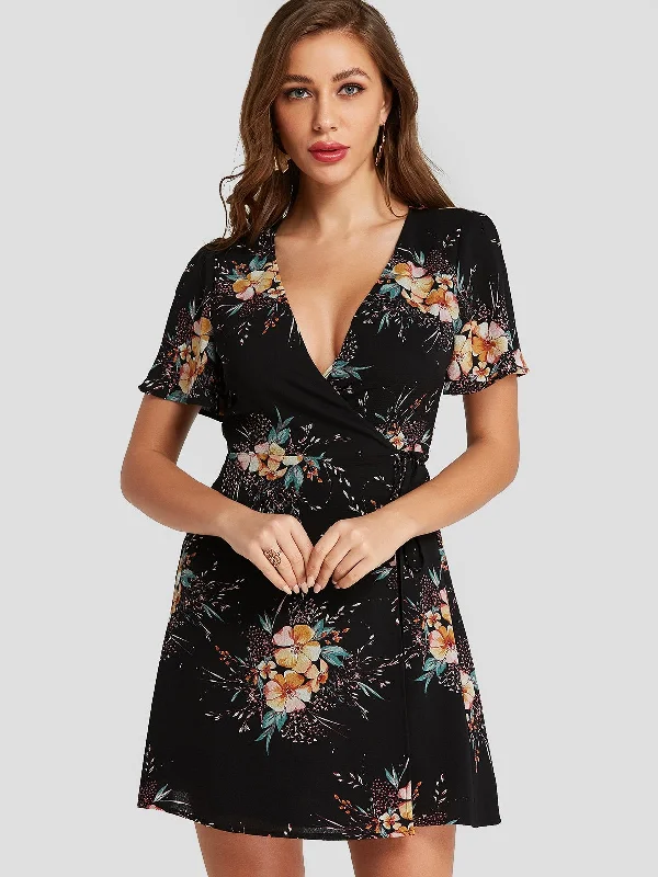 Wholesale Black Deep V Neck Short Sleeve Floral Print Slit Self-Tie Wrap Mini Dresses